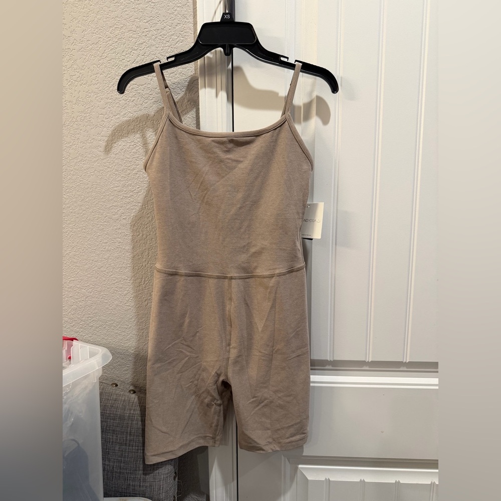 Beyond Yoga Taupe jumpsuit sz med